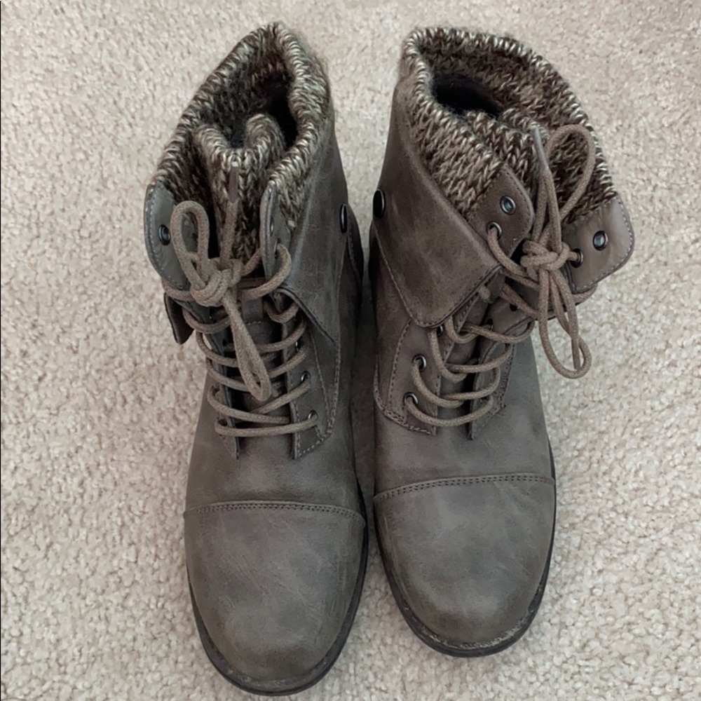 Ankle boots